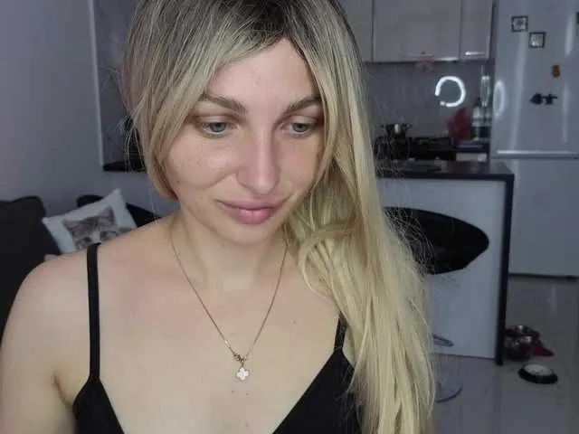 SofiaSins – webcam model profile photo Image 18