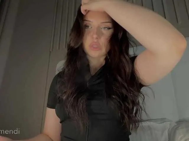 blondalina – webcam model profile photo Image 11