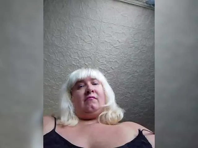 SelennaMoon – webcam model profile photo Image 13