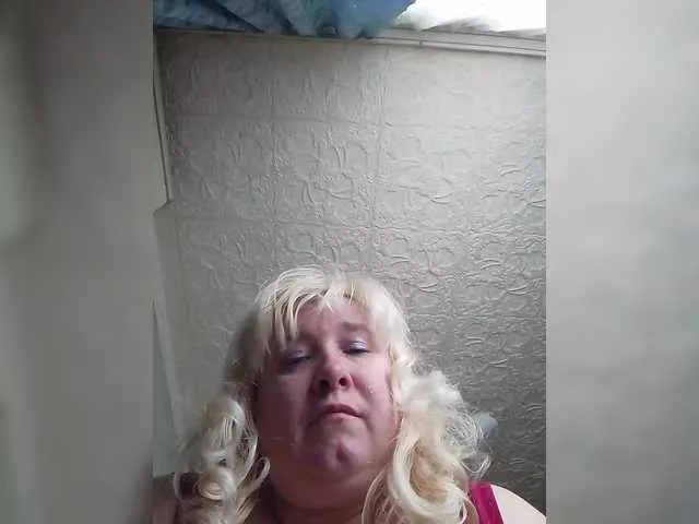 SelennaMoon – webcam model profile photo Image 2