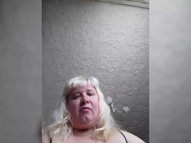 SelennaMoon – webcam model profile photo Image 7