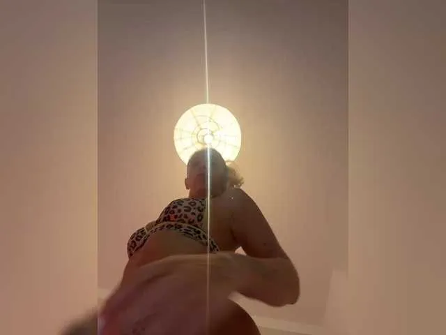 VioletchelseaBabesatation – webcam model profile photo Image 11