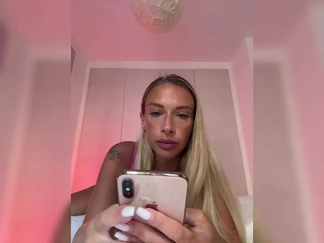 VioletchelseaBabesatation – webcam model profile photo Image 9