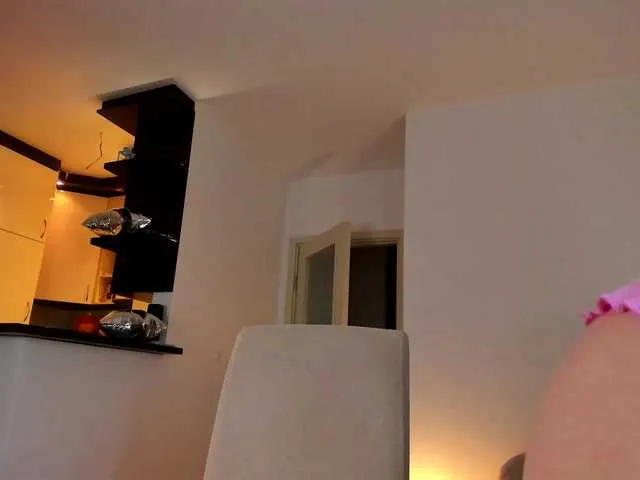 Strongqueen – webcam model profile photo Image 17