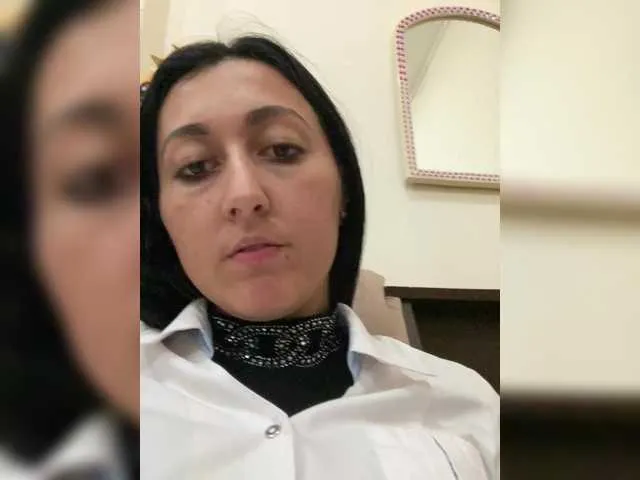 SusyBlair – webcam model profile photo Image 18