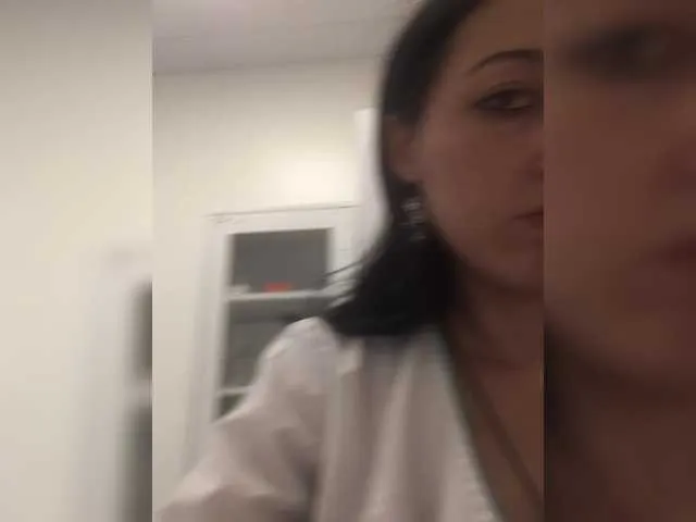 SusyBlair – webcam model profile photo Image 6