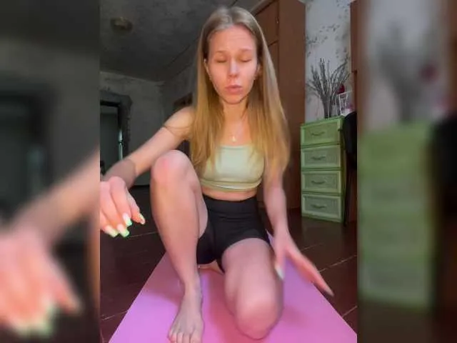 ELENA-XXX – webcam model profile photo Image 15