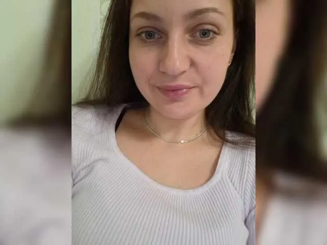 MiLAshKaA – webcam model profile photo