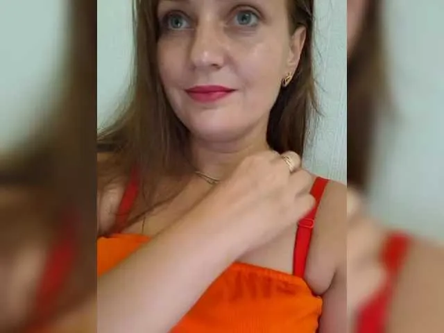 GlamGran – webcam model profile photo Image 17