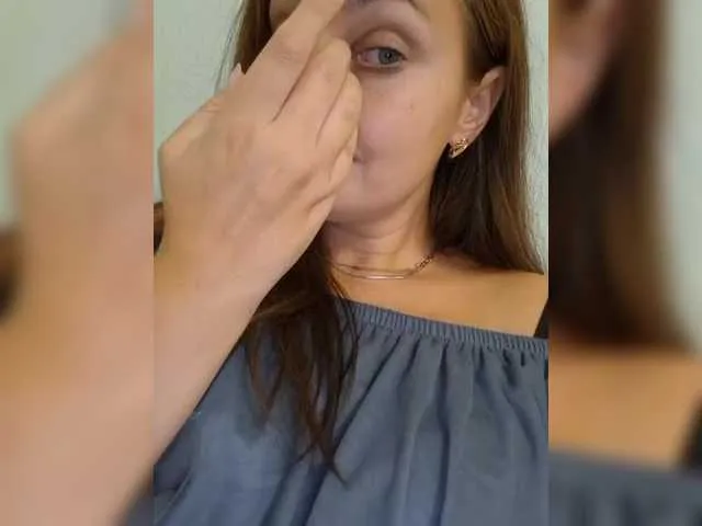 GlamGran – webcam model profile photo Image 19