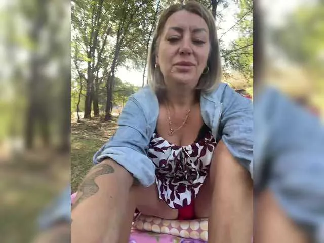 bunny_blonde – webcam model profile photo Image 14