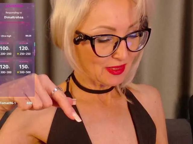 BlondeHott – webcam model profile photo Image 18