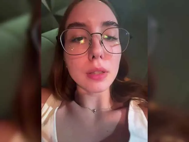 VioletchelseaBabesatation – webcam model profile photo Image 2