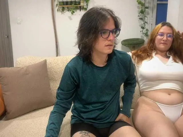 blondeangel_4u2 – webcam model profile photo Image 4