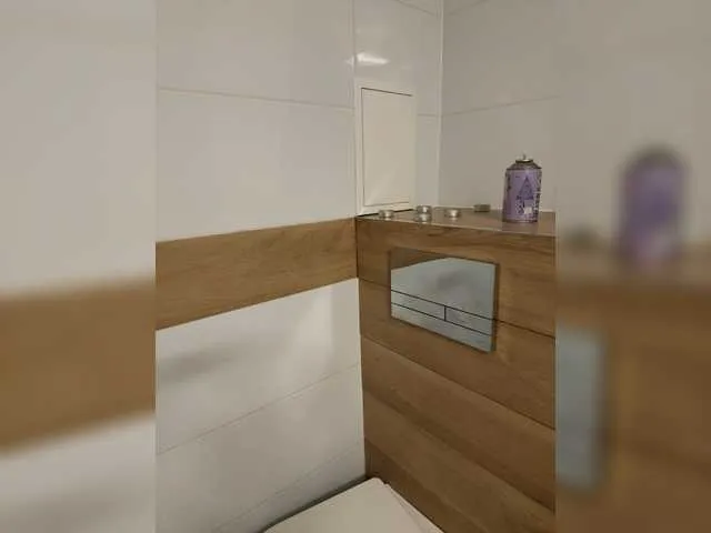 British_EmJess – webcam model profile photo Image 13