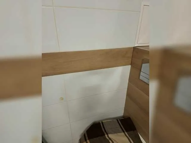 British_EmJess – webcam model profile photo Image 15