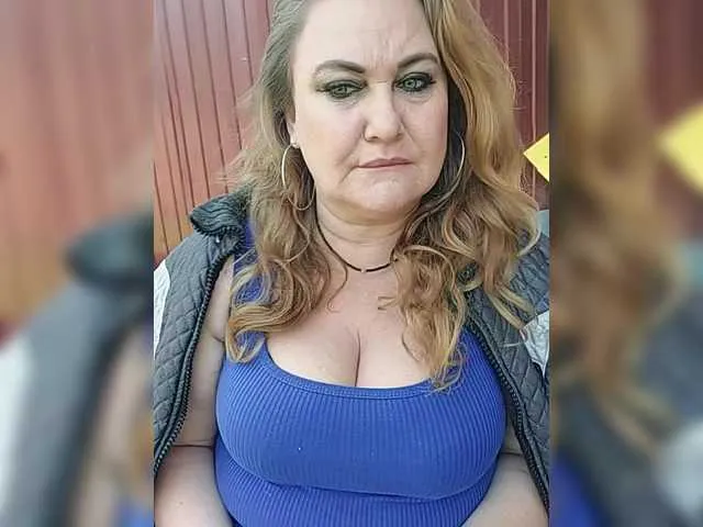 SusyBlair – webcam model profile photo Image 12