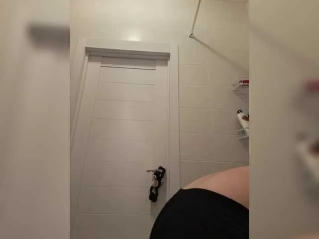 PrettyKatea – webcam model profile photo Image 16