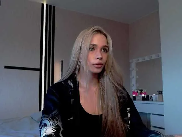 SusyBlair – webcam model profile photo Image 18