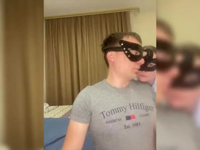 SashaVaughn – webcam model profile photo Image 5