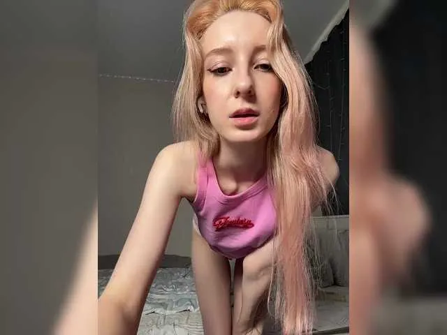 TyleneBuck – webcam model profile photo Image 2