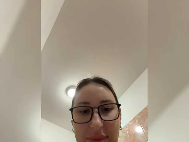 yourXgirl- – webcam model profile photo Image 16