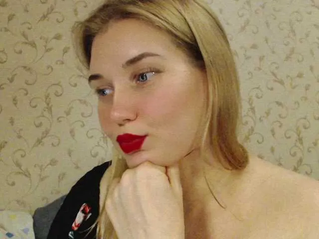 heanvenlyblonde – webcam model profile photo Image 13