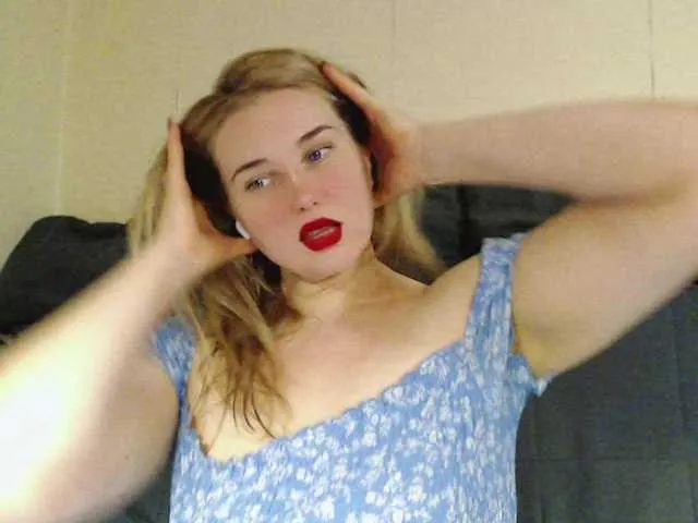 heanvenlyblonde – webcam model profile photo Image 17