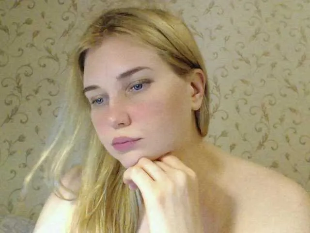 heanvenlyblonde – webcam model profile photo Image 2