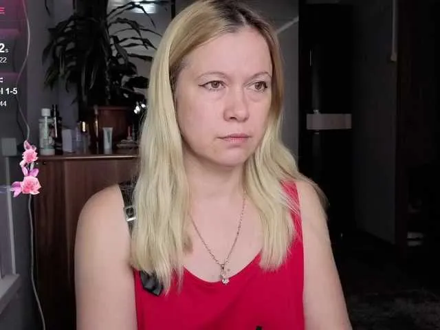 Blonde_sexy21 – webcam model profile photo Image 11