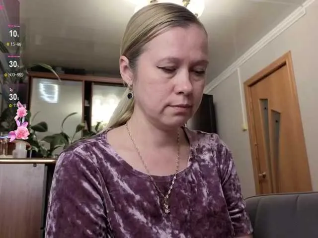 Blonde_sexy21 – webcam model profile photo Image 17