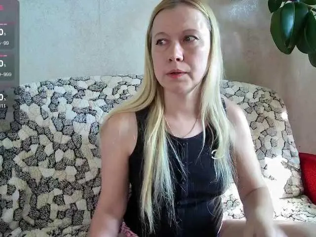 Blonde_sexy21 – webcam model profile photo Image 3