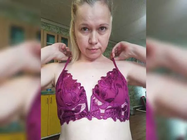 Blonde_sexy21 – webcam model profile photo Image 9