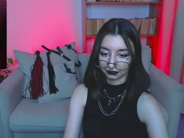 SelennaMoon – webcam model profile photo Image 12