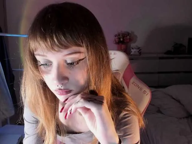 blondeambitionnn – webcam model profile photo Image 10