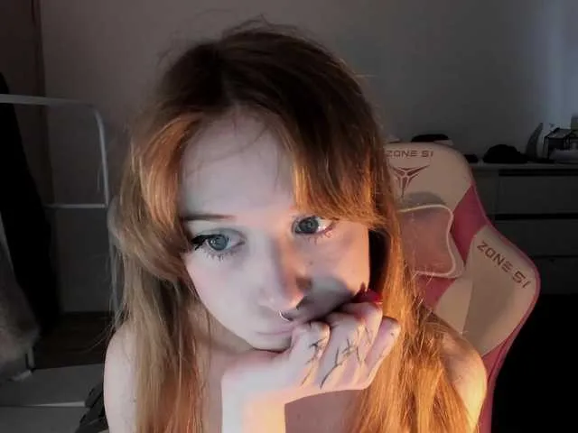 blondeambitionnn – webcam model profile photo Image 6