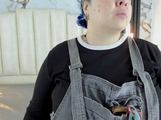 molochnaya000 – webcam model profile photo Image 16