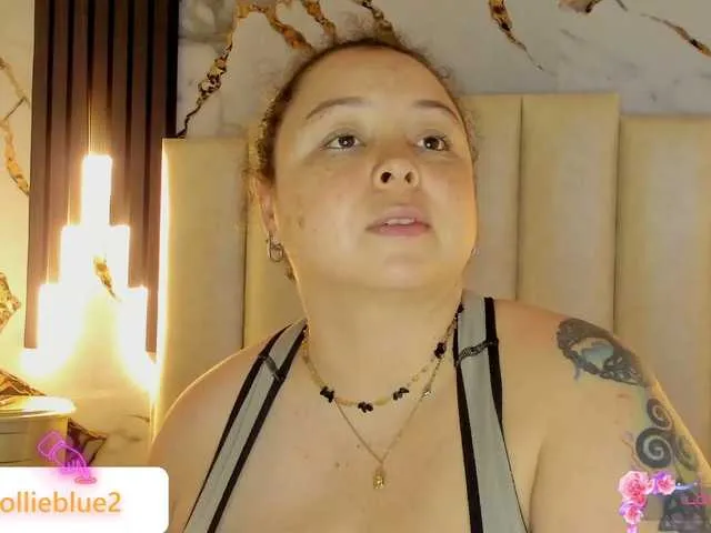 molochnaya000 – webcam model profile photo Image 9