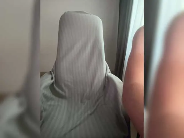 LekfullKitten – webcam model profile photo Image 3