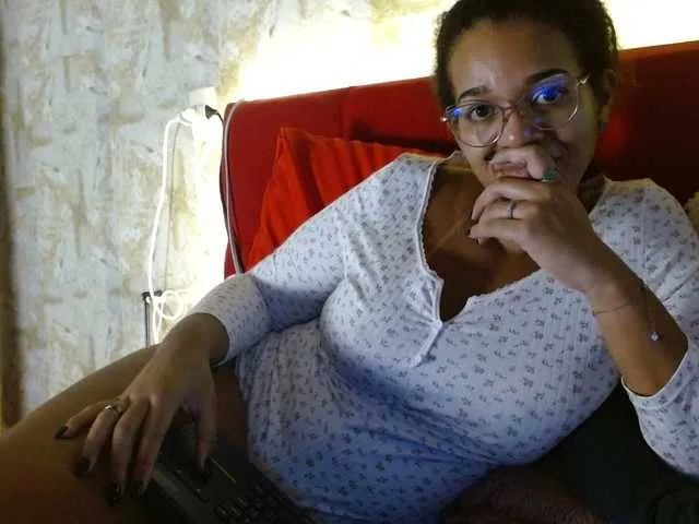 Moranguh – webcam model profile photo