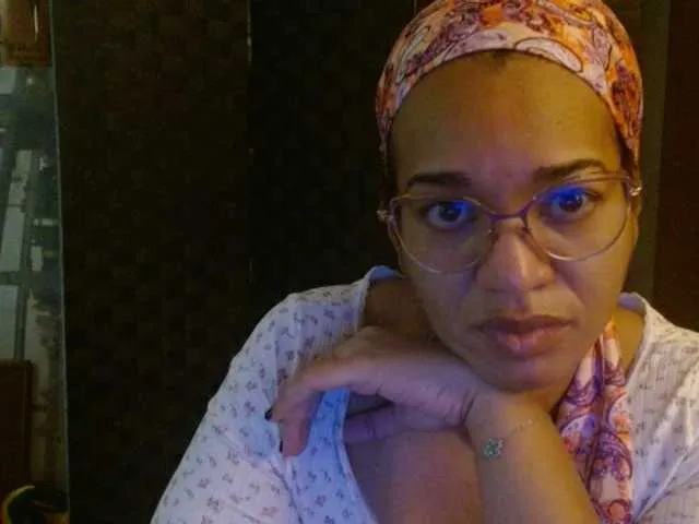 BlondeScarlettx – webcam model profile photo Image 9