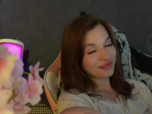 blondeangel_4u2 – webcam model profile photo Image 9