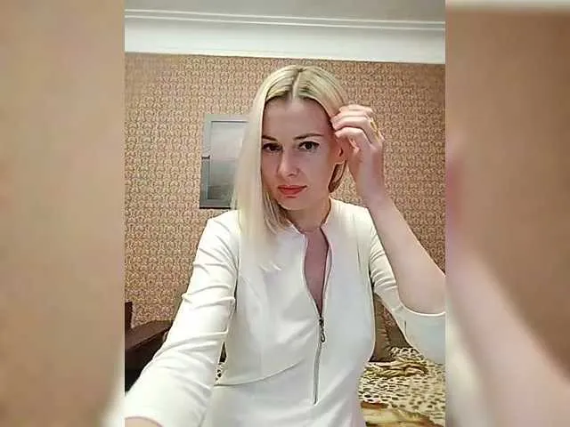 SusyBlair – webcam model profile photo Image 2