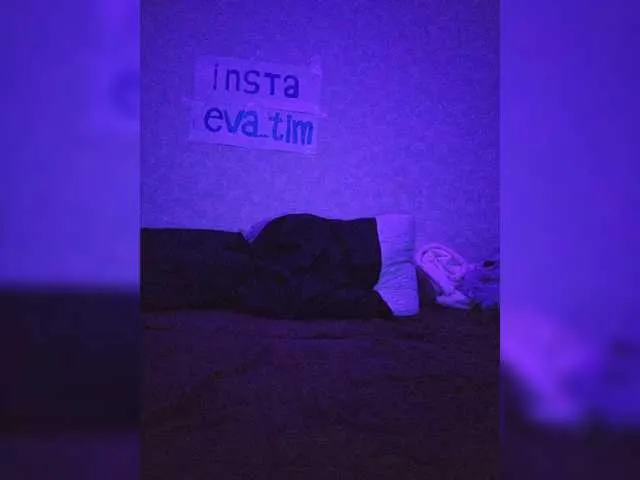 pintsizedblonde – webcam model profile photo Image 18