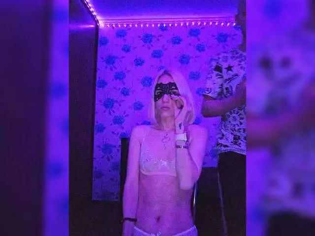 Aurora-Natsuki – webcam model profile photo Image 8