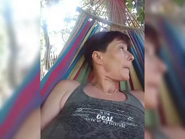 SusyBlair – webcam model profile photo Image 14