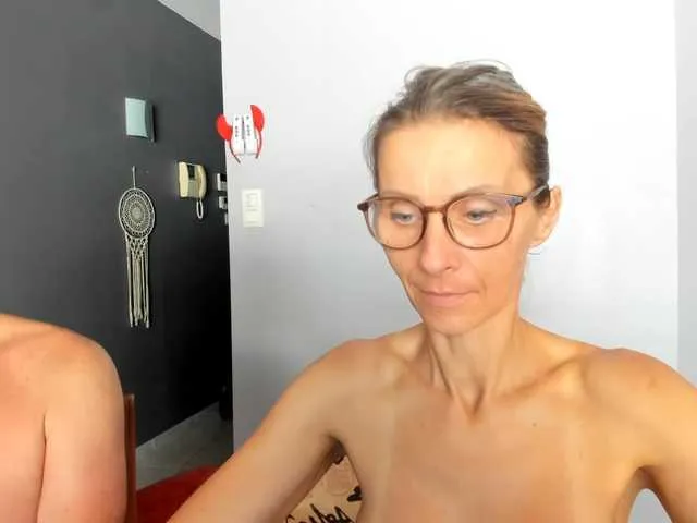 Loli_Belle – webcam model profile photo Image 2