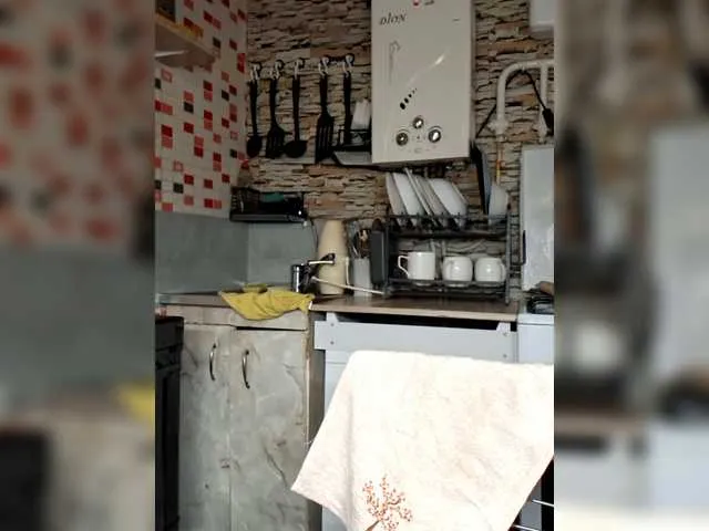 LoraDevine – webcam model profile photo Image 8