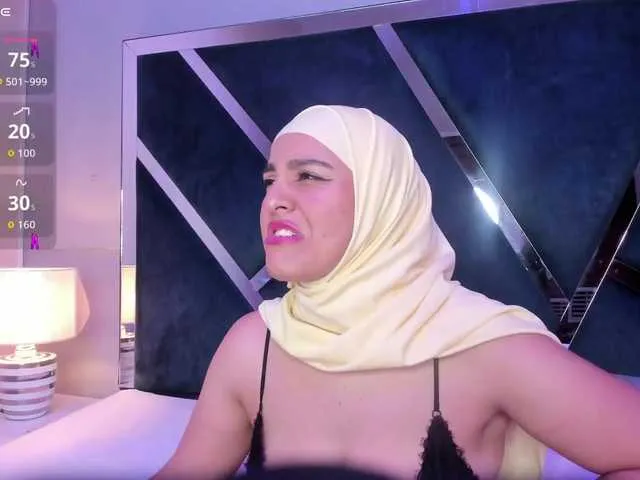 BrookeBratXO – webcam model profile photo Image 12