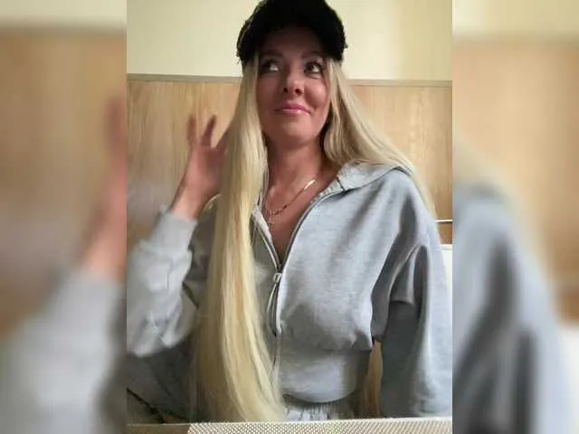 VioletchelseaBabesatation – webcam model profile photo Image 3